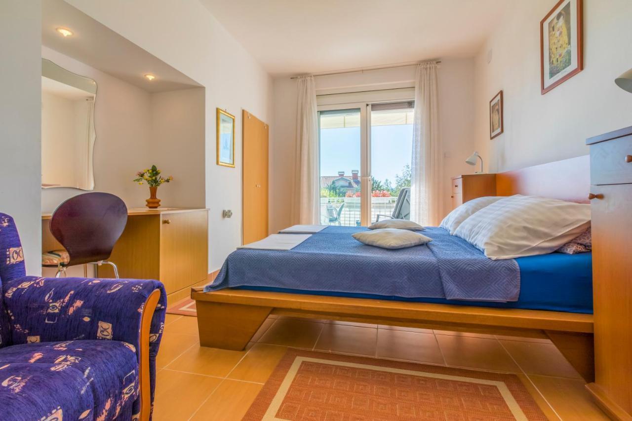 Ivan & Anka Apartments Bojko Selce Ngoại thất bức ảnh