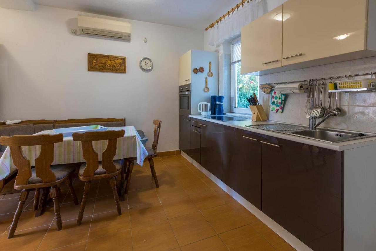 Ivan & Anka Apartments Bojko Selce Ngoại thất bức ảnh