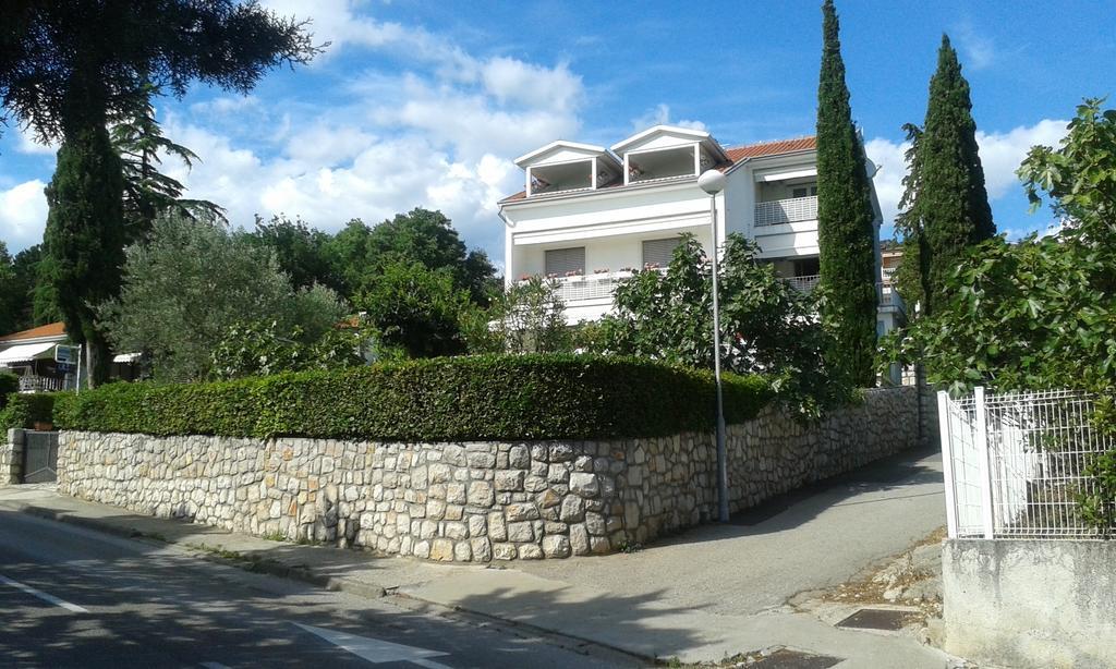 Ivan & Anka Apartments Bojko Selce Ngoại thất bức ảnh