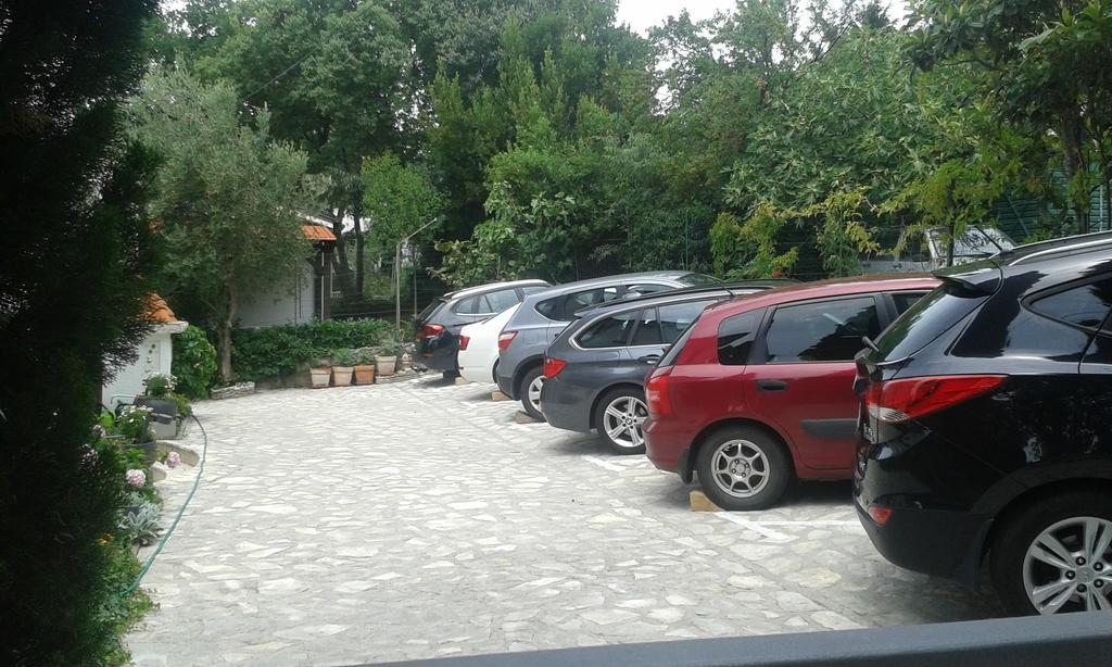 Ivan & Anka Apartments Bojko Selce Ngoại thất bức ảnh