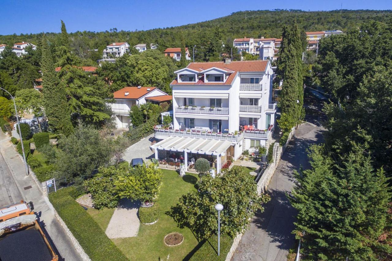 Ivan & Anka Apartments Bojko Selce Ngoại thất bức ảnh