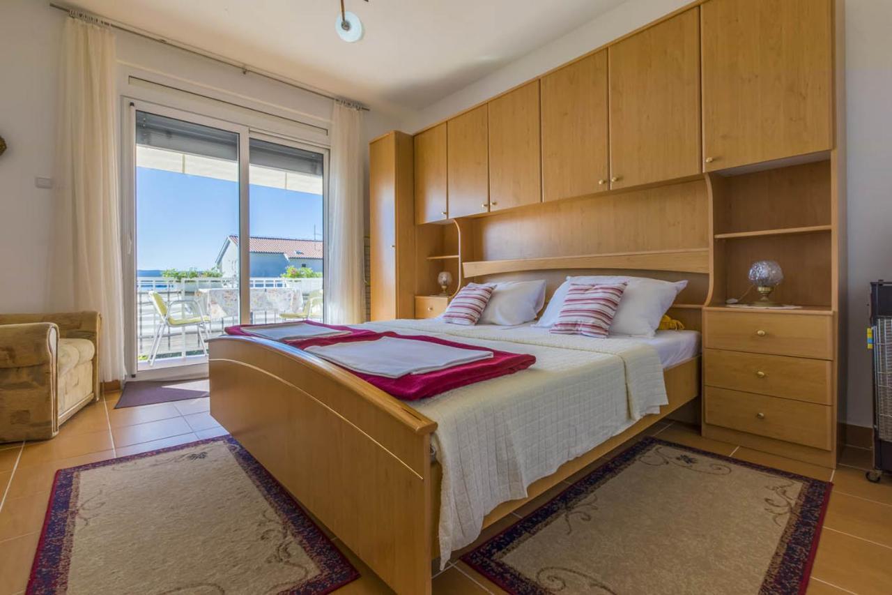 Ivan & Anka Apartments Bojko Selce Ngoại thất bức ảnh